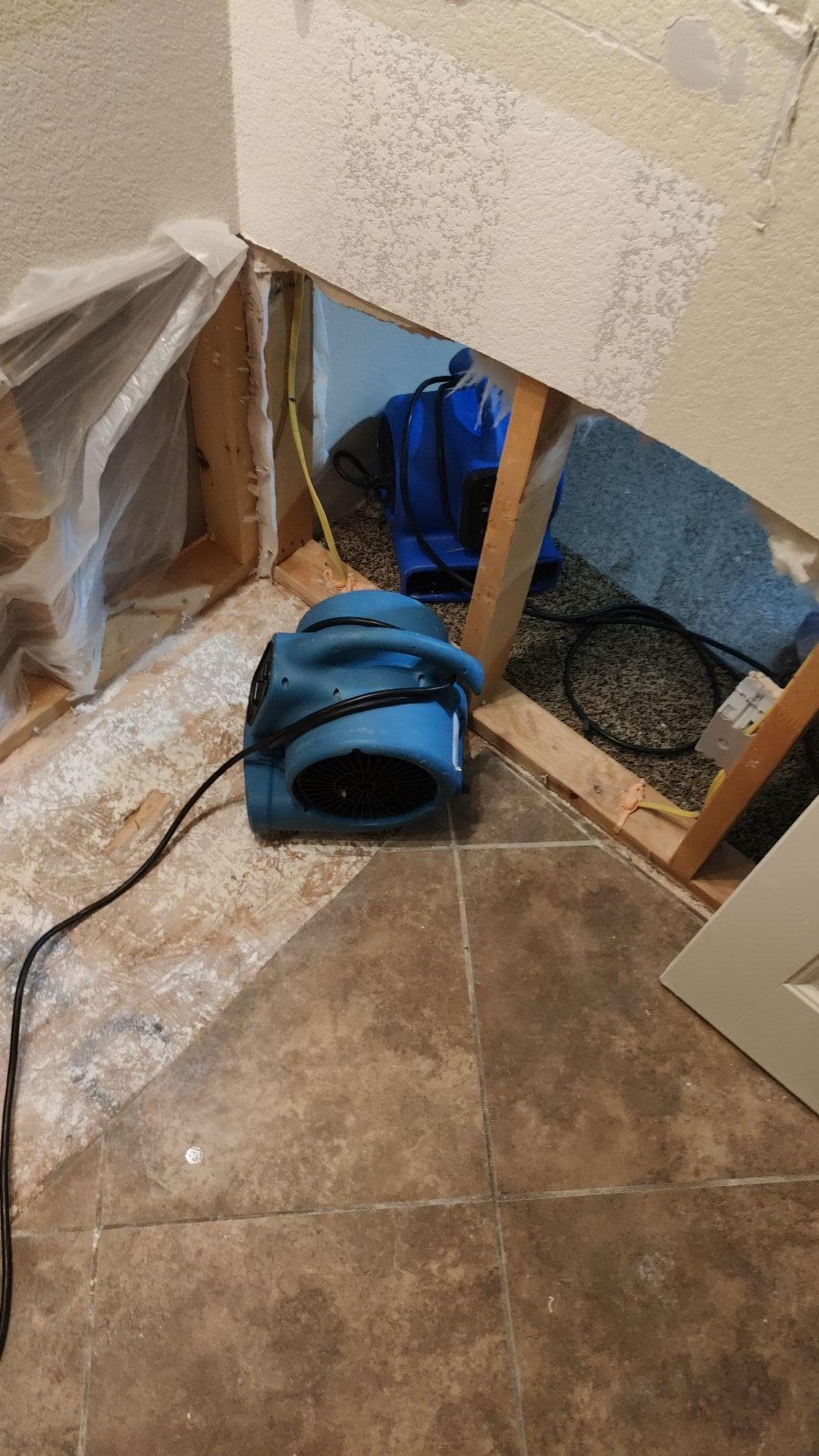 Gallery photos for Swift Bathroom Recovery After Toilet Overflow: Image #3